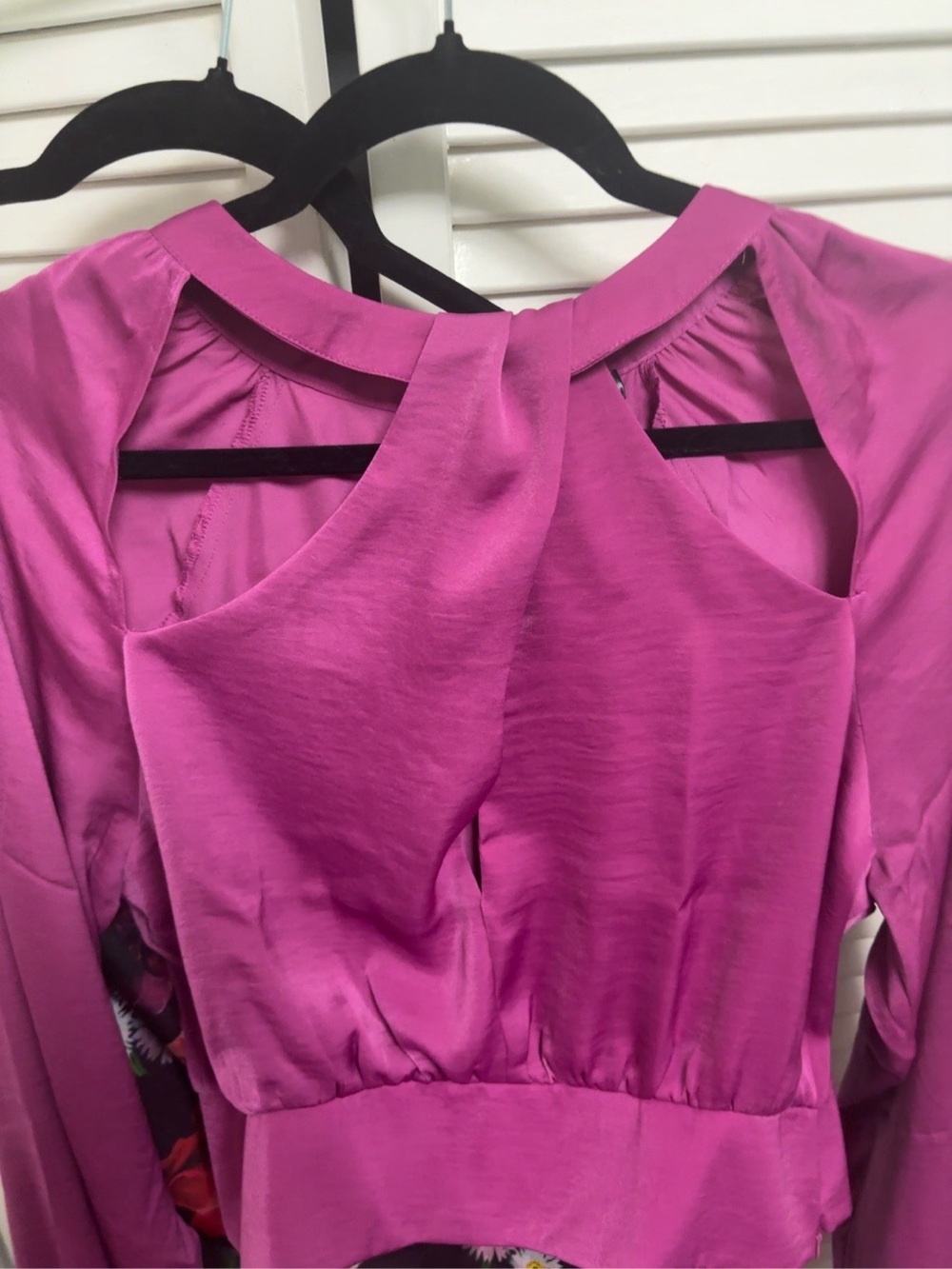 VENUS Magenta  Crop Top